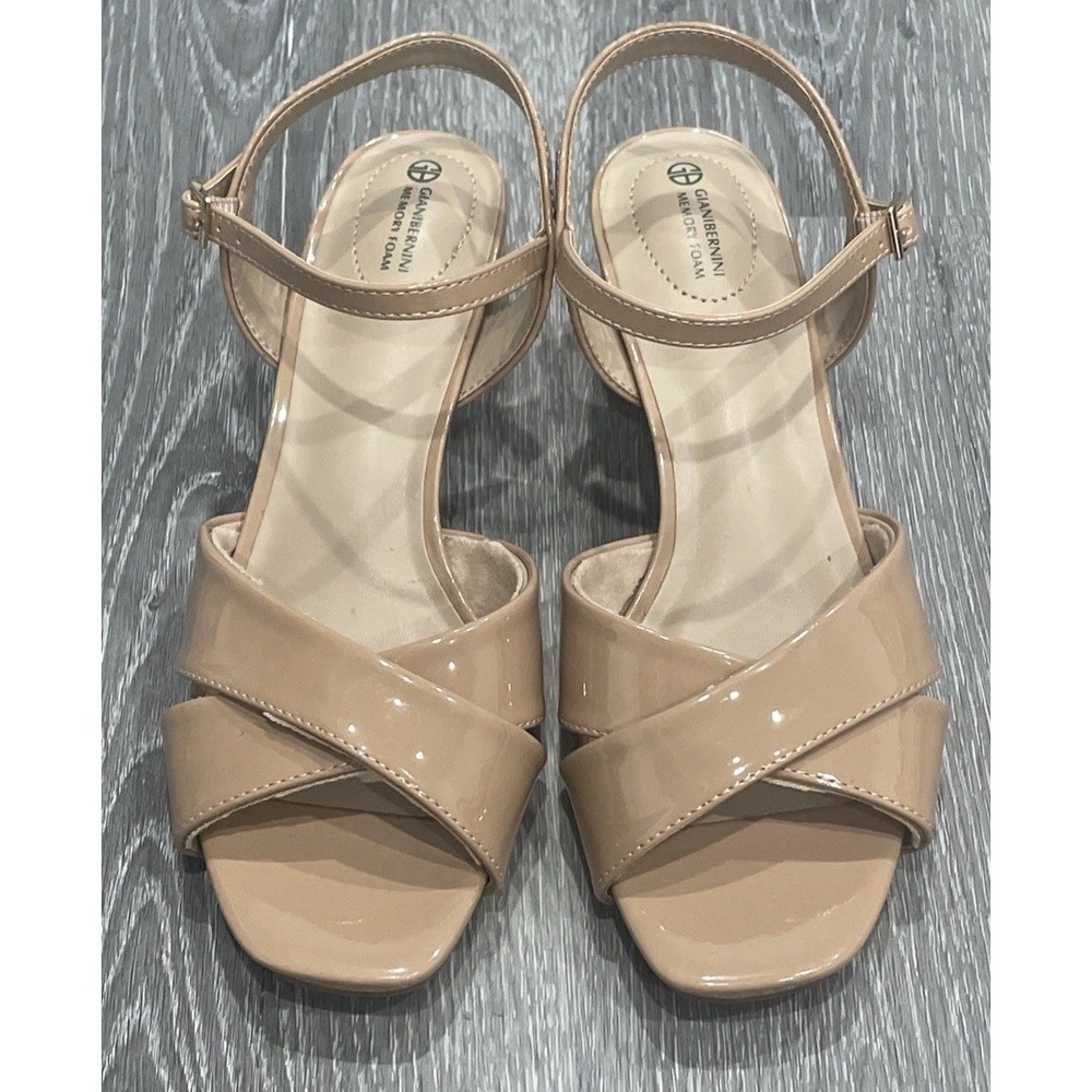 Giani Bernini Crisscross Lines Sandals Nude Beige Ankle Strap Block Heels W 7.5M